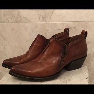 Frye Sacha Moto Shooties